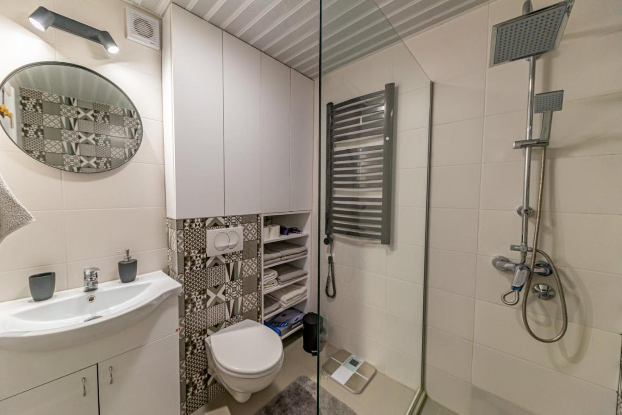 City Center De Lux Apartment بار المظهر الخارجي الصورة