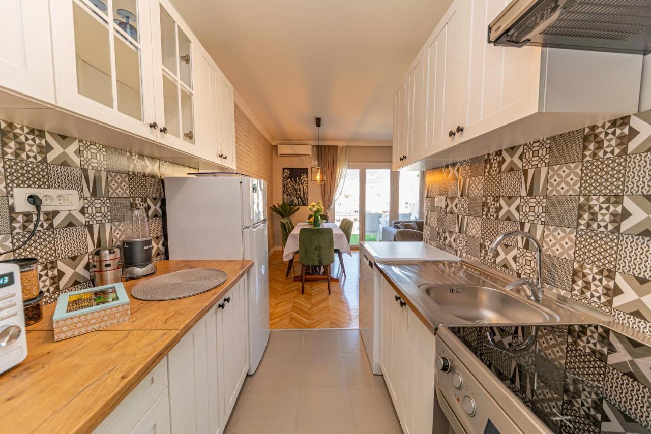 City Center De Lux Apartment بار المظهر الخارجي الصورة