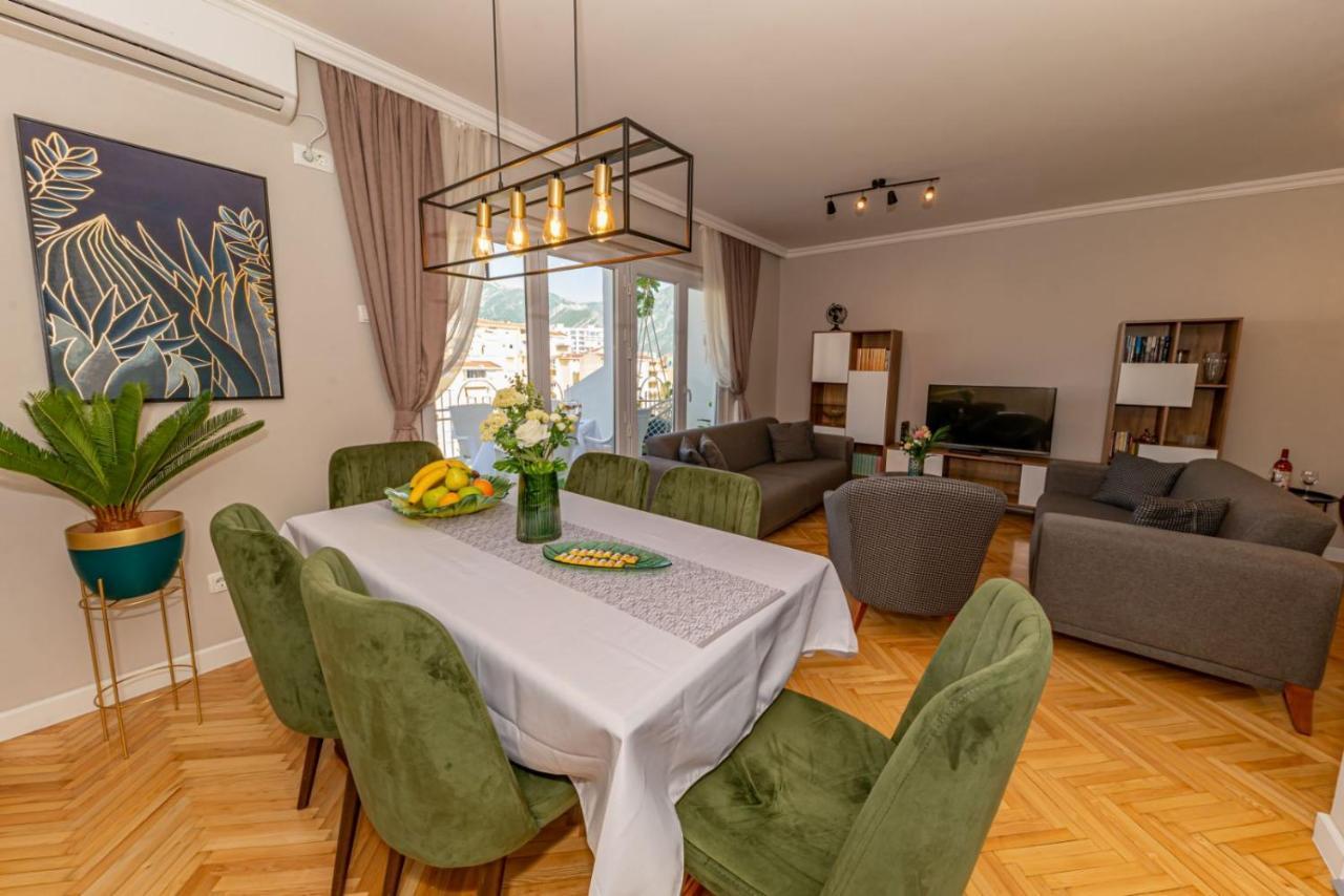 City Center De Lux Apartment بار المظهر الخارجي الصورة